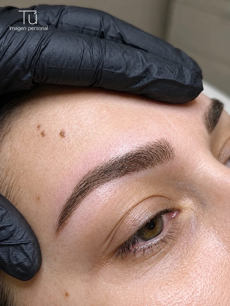 Micropigmentación de cejas, resultado natural pelo a pelo en TÚ Imagen Personal