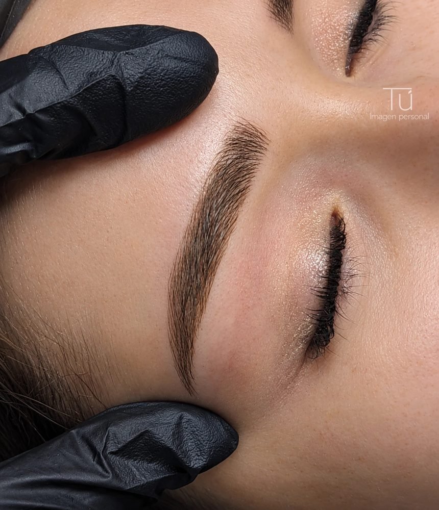 Micropigmentación de cejas, resultado natural pelo a pelo en TÚ Imagen Personal